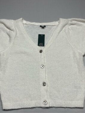 wild fable Cream V-Neck Cropped Button-Up Cardigan